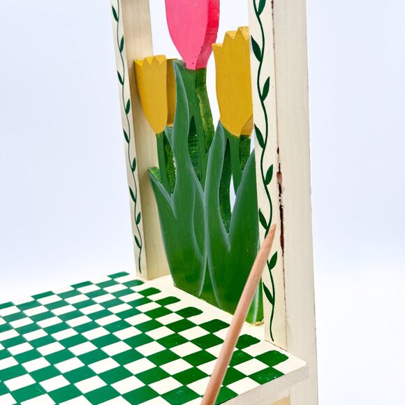 Kingstate The Dollcrafter Wooden Doll Chair Tulip Backrest Checkered Seat - Picture 4 of 9